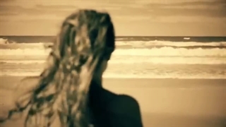 موزیک ویدیو Looking For The Summer زیرنویس فارسی