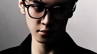 من غشششش .....جوری که عینک بهش میاددددددد ×۰×