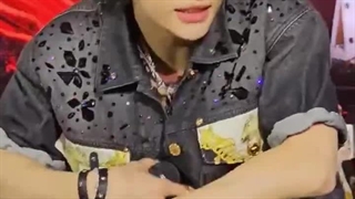 موهاش داره بلند می شههههههه ㅠㅠㅠㅠ