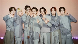 اهنگ fatal trouble انهایپن ورژن وکال...به شدت پیشنهادی مخصوص شب های مهتابی:)))