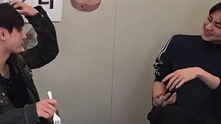 واووو من کلی عقب موندم تازه درباره لایو سیب زمینی مون میبینم...کیوت