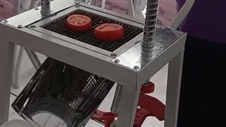 سالادشیزاری با خلال کن