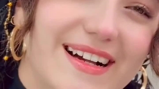 بفرست براش تا بدونه نباید باهات بجـ نگه