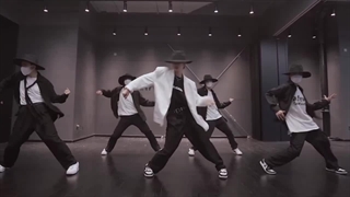 ببخشید بچه‌ها اون گوشیم خراب شد و الان هم یکی جدیدش گرفتم تا تونستم حسابم رو برگردونم وقت خواست برای همین این چند روز نبودم