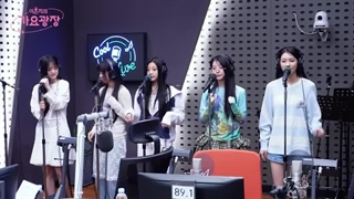 اجرای زنده آهنگ Magnetic از ایلیت