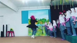 رزیتا دغلاوی نژاد / معلم پایه دوم ابتدایی