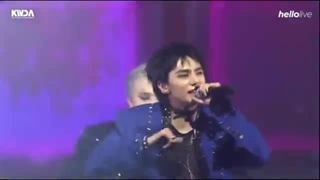 اجرای استری کیدز در k-world dream awards با آهنگ های chk.chk.boom و walkin on water