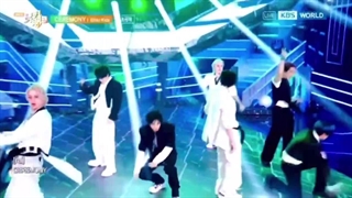 اجرای آهنگ CEREMONY در MUSIC bank استری کیدز