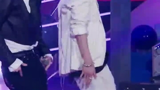 فنکم هیونجین در اجرای CEREMONY