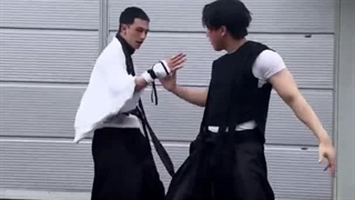 آلبوم جدید خیلی خوشحالم