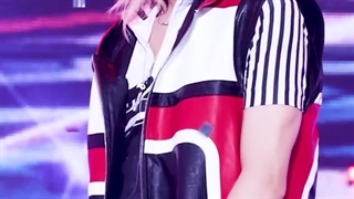 اجرای ceremony فوکوس روی فلیکس