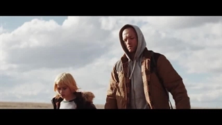 دانلود فیلم She Rides Shotgun 2025 او سوار تفنگ ساچمه‌ای می‌شود