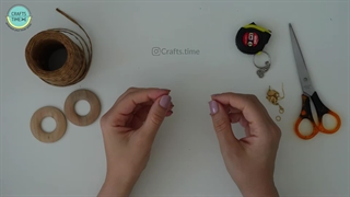 آموزش گوشواره مکرومه‌ای با نخ رافیا و حلقه چوبی|DIYMacrame Earrings with Raffia Cord and Wooden Ring