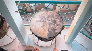 پوست اندازی طبل های نقاره خونه