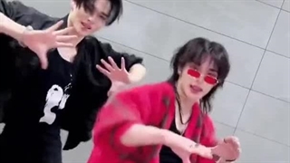 تیک تاک نیکی انهایپن به همراه هیونجین استری کیدز با آهنگ Brought the heat back♡/سال ۲۰۲۴