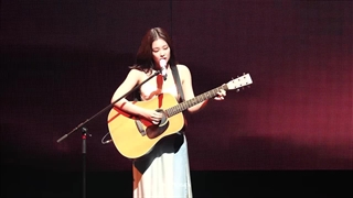 اجرای جنی با اهنگ BestPart(کنسرت قدیمیه)