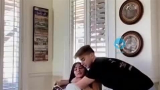 واکنش خواهر برادر ها به بغل یهویی