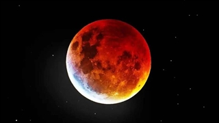 «ماه سرخ» در شب طولانی‌ترین خسوف قرن