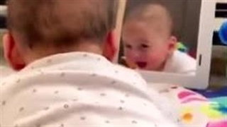 بیاین خواننده‌ی مورد علاقتون رو بگین 