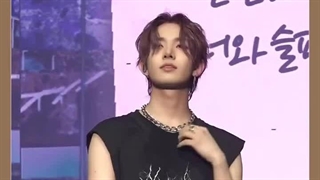 حقش هست بهش بگم بهترین ووکالیسته کل کیپاپ؟