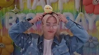 آپدیت تیک تاک اسکیز برای تولد فلیکس ⁦(⁠.⁠ ⁠❛⁠ ⁠ᴗ⁠ ⁠❛⁠.⁠)⁩