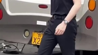 هیکل نگو! فولاد تراش خورده بگو! 