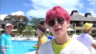 ورژن هوش مصنوعی(ساخت خودمم)