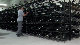 شارژر توی دسته مبل؟