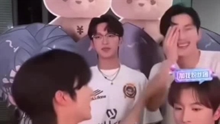 خنده دار بود..