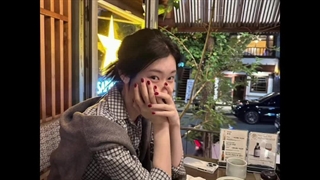 آپدیت اینستاگرام چریونگ   "چشم و بینی پف‌کرده بخاطر آلرژی مثلا سعی کردیم مثل نسل MZ عکس بگیریم"