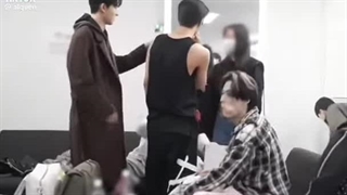 بیبیدی بابیدی بو... هیسونگ قشنگم دقیقا چیکار میکنی؟