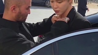 جیمین در ایونت امروز برند Dior کپشن