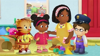 S03E17-Firefighters at School - Daniel's Doll