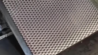 ورق‌ اکسپند متال نمای ساختمان | نمای استرچ متال