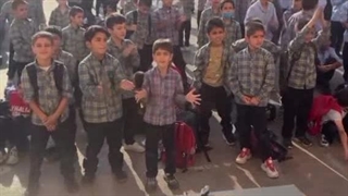 اجرای بسیار زیبای رزیتا دغلاوی نژاد برای دانش آموزان در جشن روز جهانی کودک