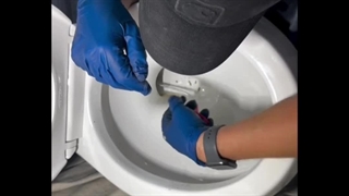 آموزش خارج کردن اشیاء قیمتی (طلا،ساعت،گوشی،انگشتر) از چاه فاضلاب 09104742040