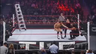 دبلیودبلیوای تی‌ال‌سی ۲۰۱۲ - دِ شیلد در مقابل رایبک، کین و دنیل برایان (مسابقه ۶ نفره تی‌ال‌سی)