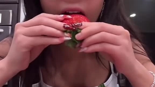 کله توت فرنگیموننن