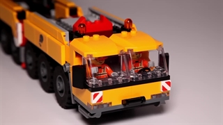 آنباکس لگو سیتی 60409 مدل جرثقیل ساختمانی متحرک زرد