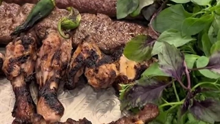 سینی‌های کباب آقای کباب