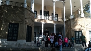 کاخ نیاوران