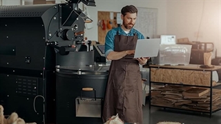 راز طعم قهوه تازه: آموزش کار با دستگاه رستر