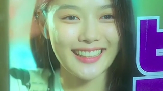 3 سال پیش در همچین روزی فیلم دختر قرن بیستم منتشر شد(((((((((((((((((((((: ♡