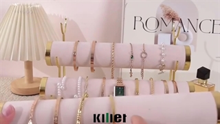 ✨ نوع سوم مانکن ویترین – مانکن دستبند و النگو ✨