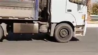 حمل دانش‌آموزان با کامیون حمل دام!