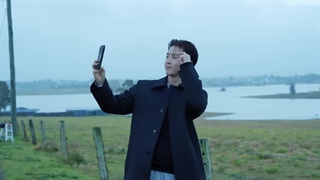 ویدئو پشت صحنه عکسبرداری کاور آلبوم Who Are You سوهو با زیرنویس فارسی