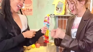 Eeny meeny miny moe از فیفتی فیفتی FIFTY FIFTY