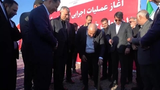 آغاز عملیات اجرایی احداث نیروگاه ۱۱ مگاواتی خورشیدی در مجتمع بارز کرمان