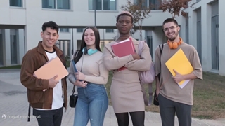 تحصیل در کالج همیلتون مجارستان | رویال مهاجرت