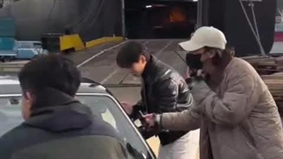 وای اینو هی یادم رفت ــــــــ! بزارم پشت صحنه تولد بودهههه